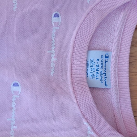 Pink Champion sweatshirt - Picture 2 of 2
